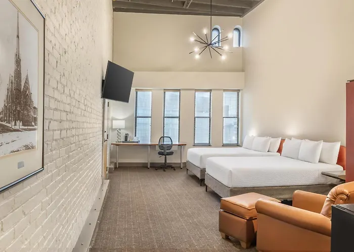 Sonesta Downtown Hotel